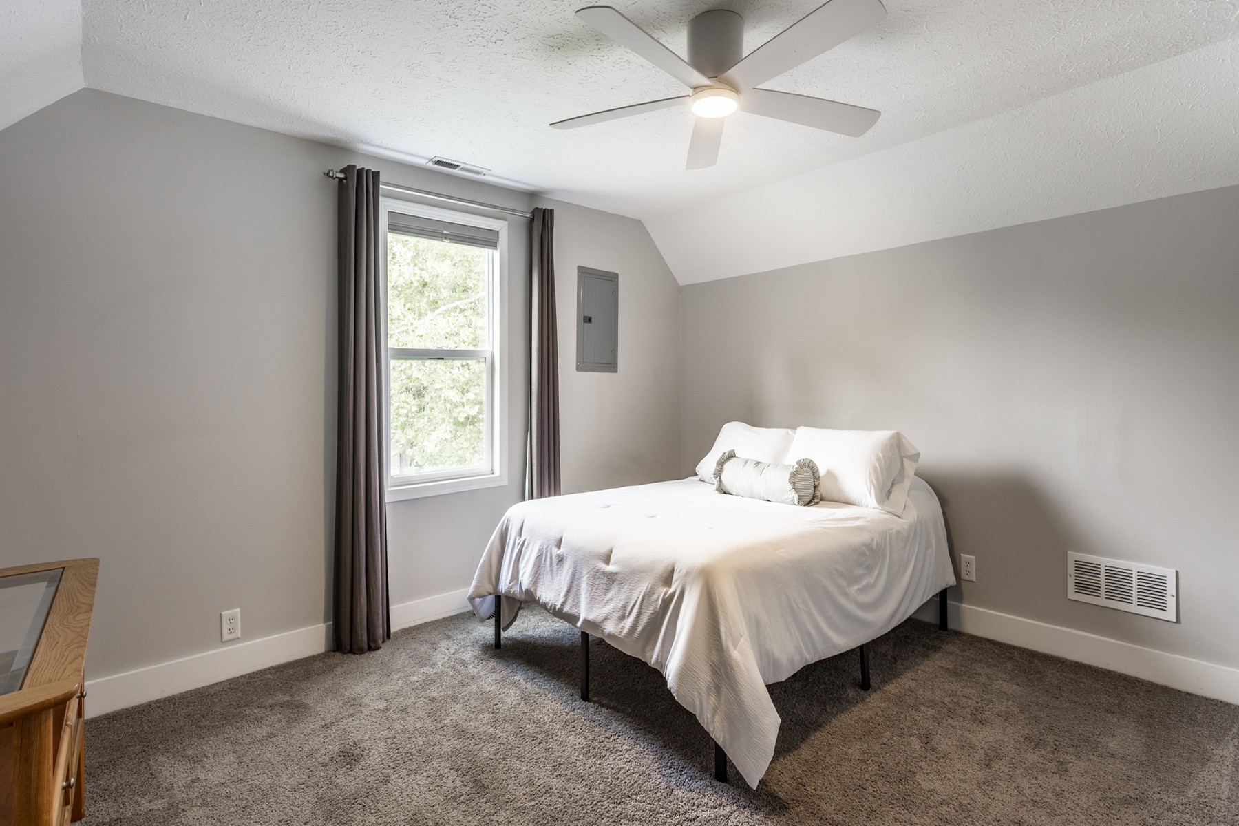  Reimagined Craftsman Home in the Heart of Fountain Square - 物件實景