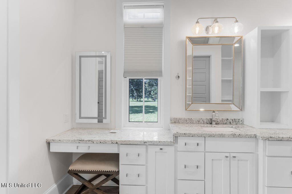 Gulfport, Mississippi, 39501, United States, 4 Bedrooms Bedrooms, ,3 BathroomsBathrooms,Residential,For Sale,1974056