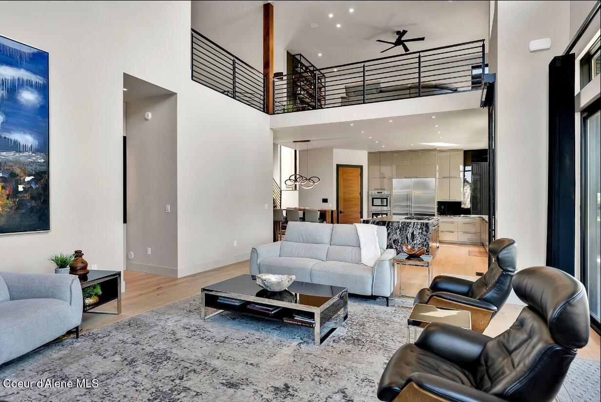 Coeur D'alene, Idaho, 83814, United States, 4 Bedrooms Bedrooms, ,4 BathroomsBathrooms,Residential,For Sale,1927385