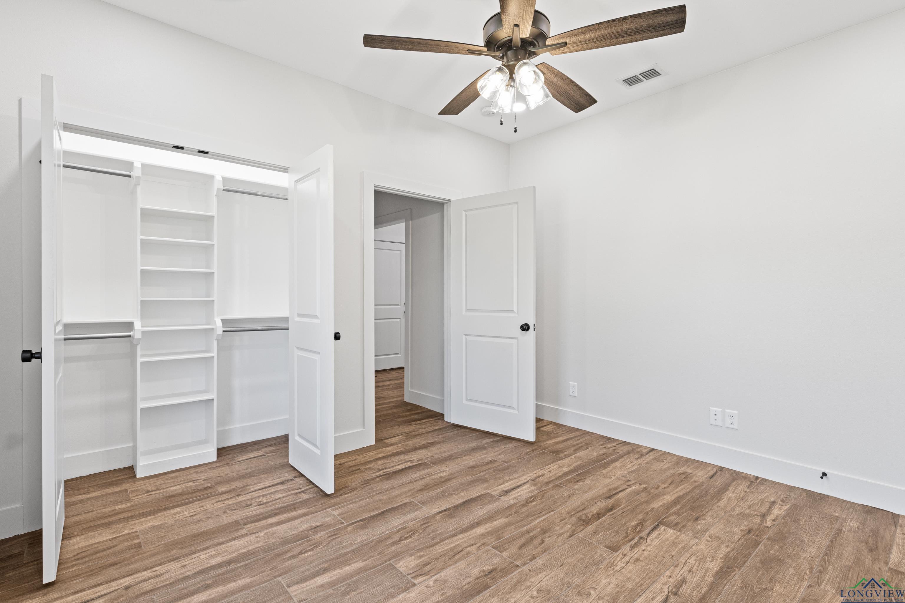 Diana, Texas, 75640, United States, 4 Bedrooms Bedrooms, ,3 BathroomsBathrooms,Residential,For Sale,1828034