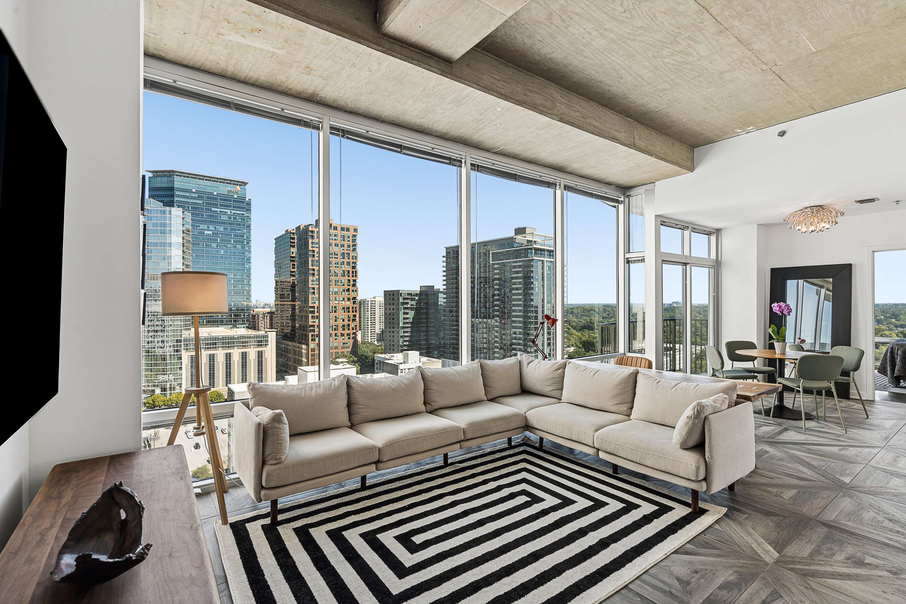  Beautifully Renovated Corner Residence at Metropolis North - 物件實景