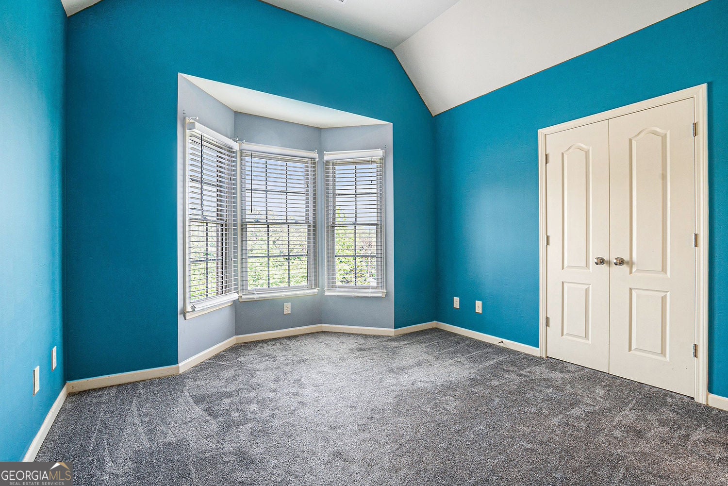 Snellville, Georgia, 30039, United States, 4 Bedrooms Bedrooms, ,5 BathroomsBathrooms,Residential,For Sale,1905137