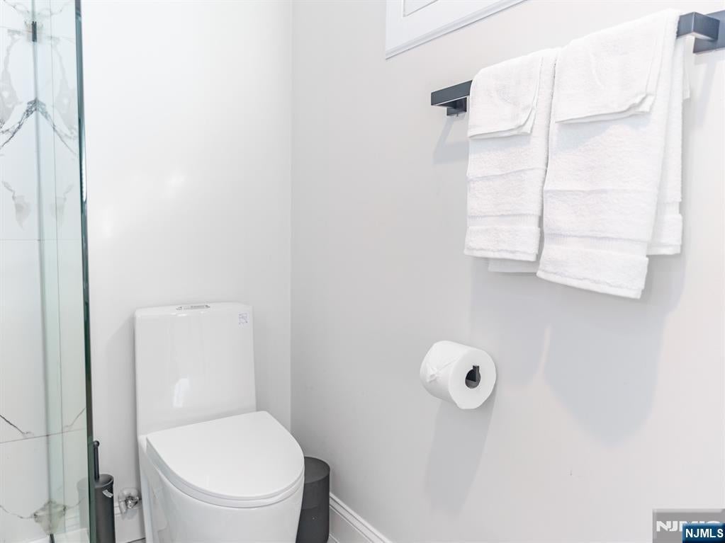 Ringwood, New Jersey, 07456, United States, 3 Bedrooms Bedrooms, ,3 BathroomsBathrooms,Residential,For Sale,1981754