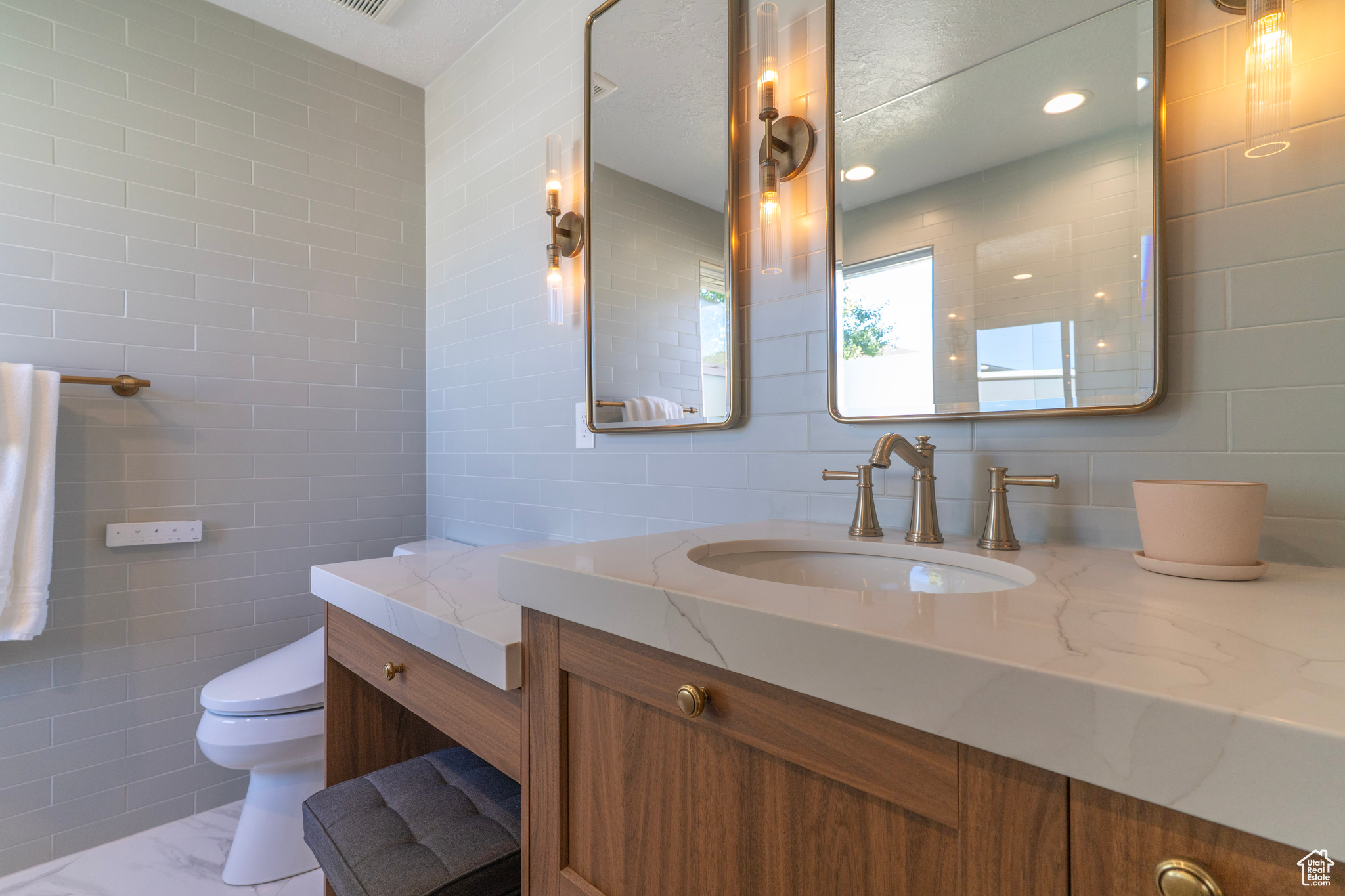 West Jordan, Utah, 84088, United States, 4 Bedrooms Bedrooms, ,Residential,For Sale,1927849