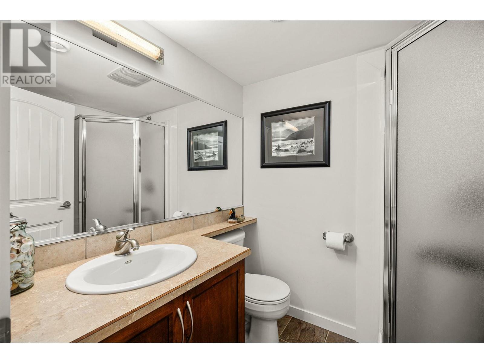 KELOWNA, British Columbia, V1V 2W3, CA, 4 Bedrooms Bedrooms, ,3 BathroomsBathrooms,Residential,For Sale,1838850