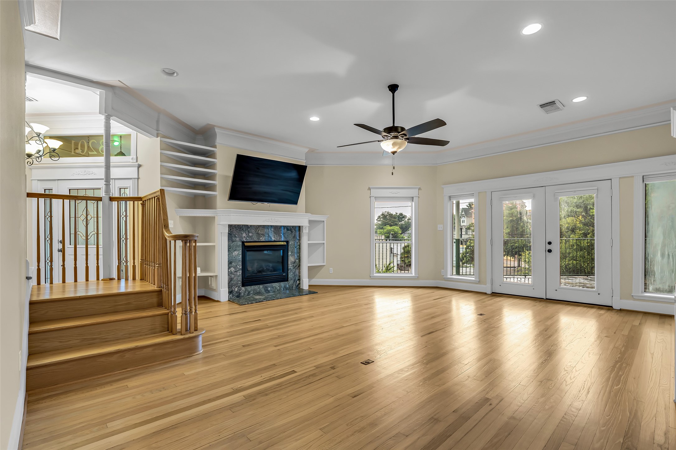  3201 White Oak Drive - 物件實景