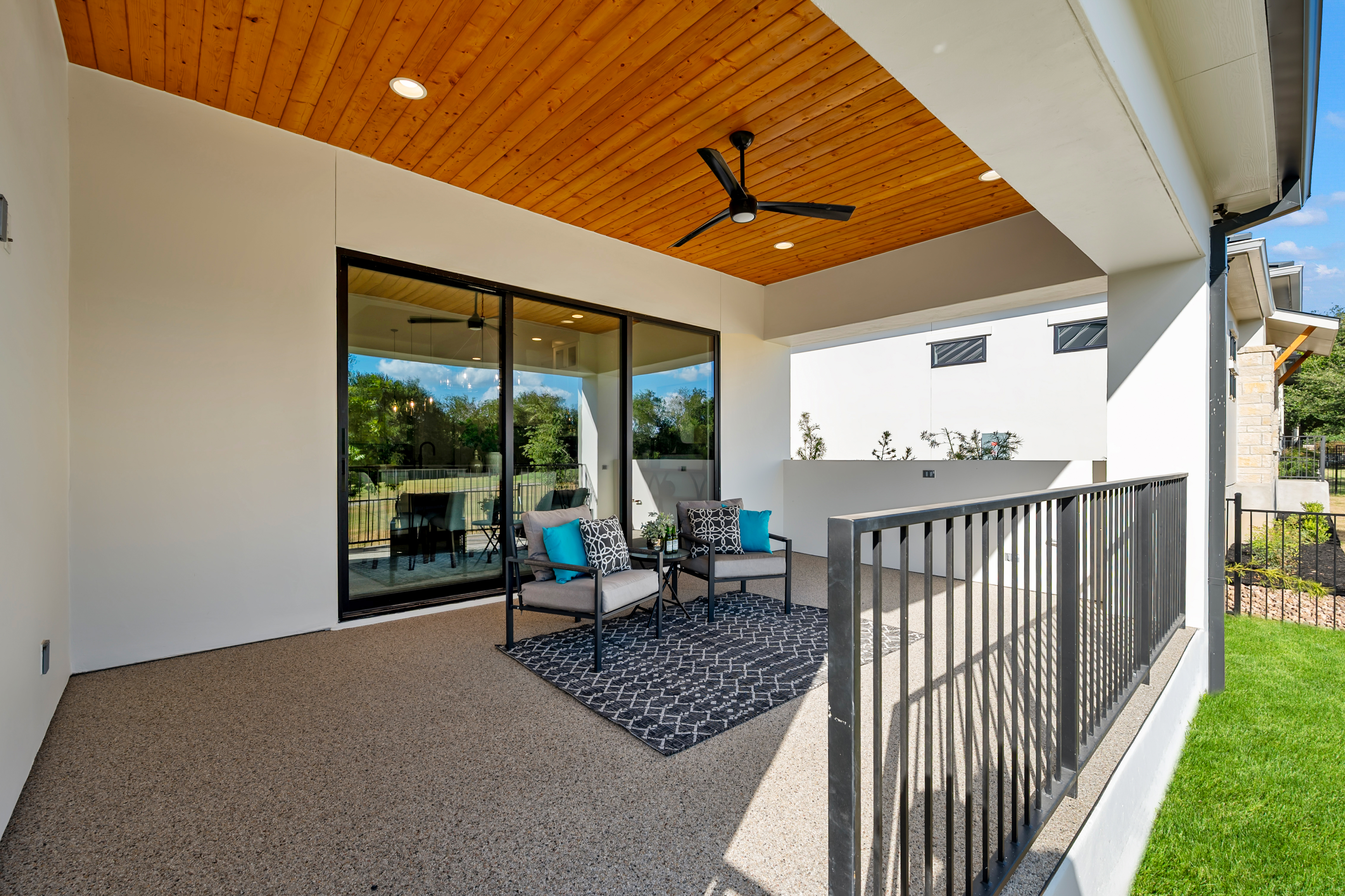  Modern Fairway Living at The Dominion - 物件實景