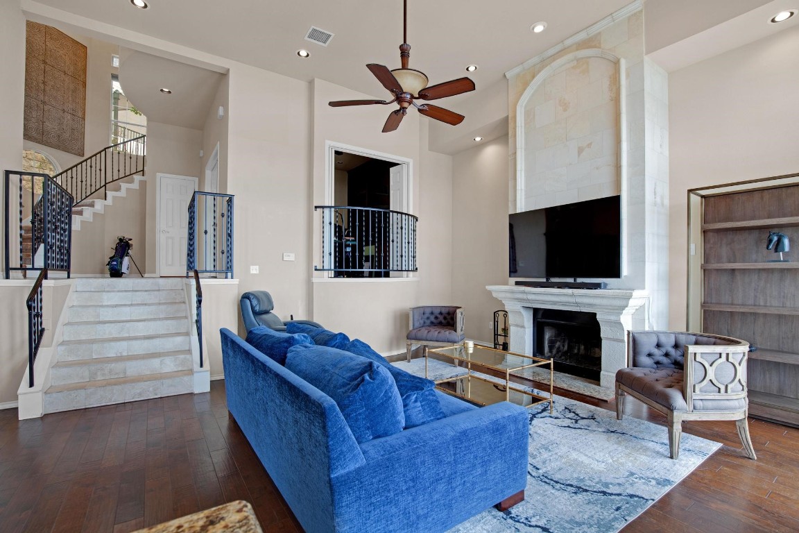 Austin, Texas, 78734, United States, 4 Bedrooms Bedrooms, ,4 BathroomsBathrooms,Residential,For Sale,1848540