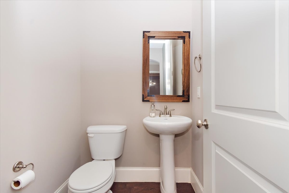 Nashville, Tennessee, 37209, United States, 4 Bedrooms Bedrooms, ,4 BathroomsBathrooms,Residential,For Sale,1827878