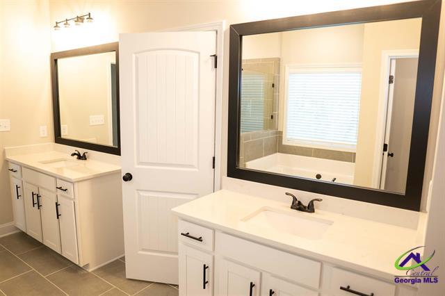 Bonaire, Georgia, 31005, United States, 6 Bedrooms Bedrooms, ,5 BathroomsBathrooms,Residential,For Sale,1913807