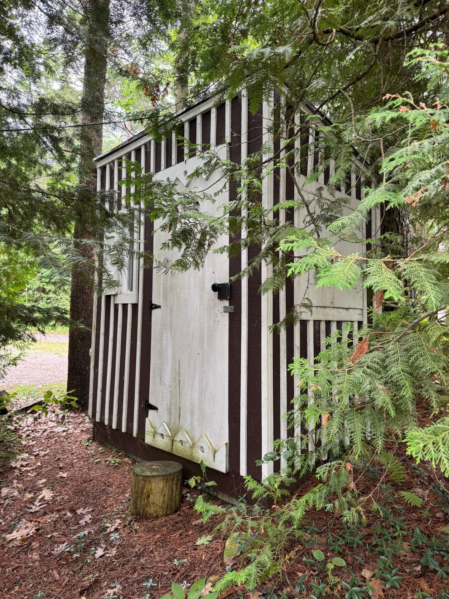 Mackinaw City, Michigan, 49701, United States, 3 Bedrooms Bedrooms, ,1 BathroomBathrooms,Residential,For Sale,1996102