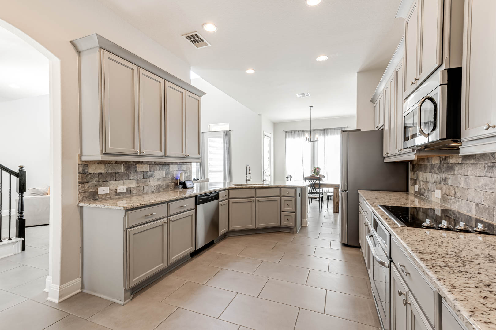 Cibolo, Texas, 78108, United States, 5 Bedrooms Bedrooms, ,4 BathroomsBathrooms,Residential,For Sale,2012398