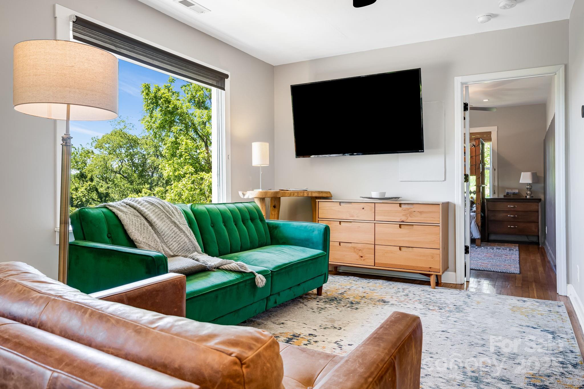 Asheville, North Carolina, 28804, United States, 4 Bedrooms Bedrooms, ,2 BathroomsBathrooms,Residential,For Sale,1977861