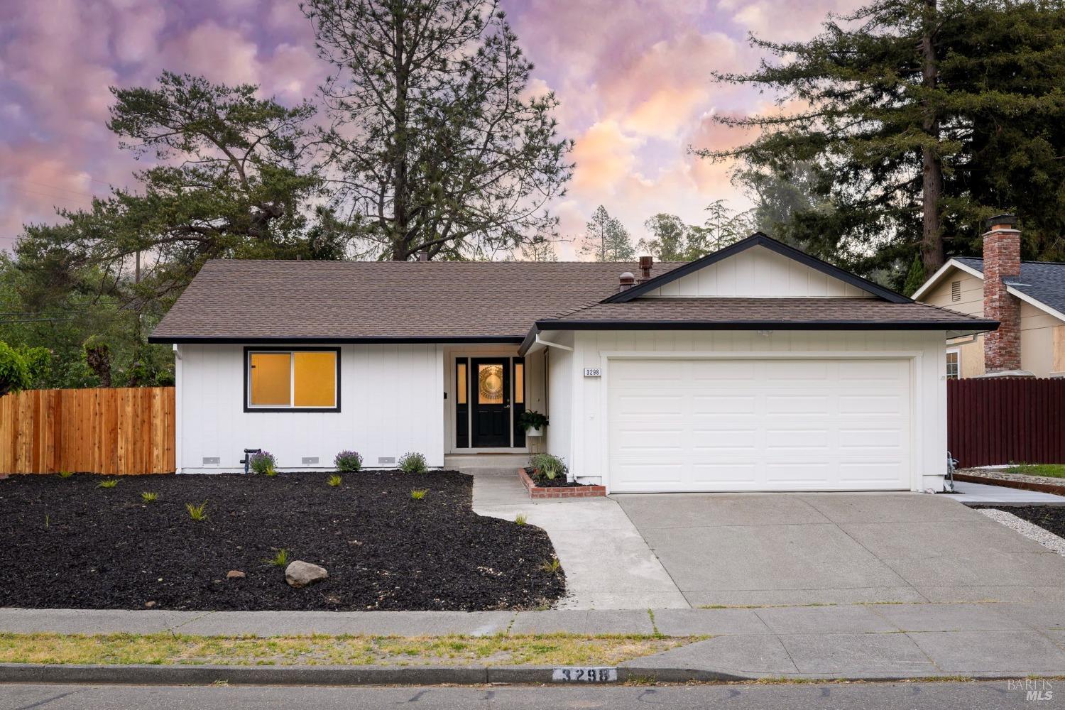 Santa Rosa, California, 95404, United States, 3 Bedrooms Bedrooms, ,2 BathroomsBathrooms,Residential,For Sale,1872467