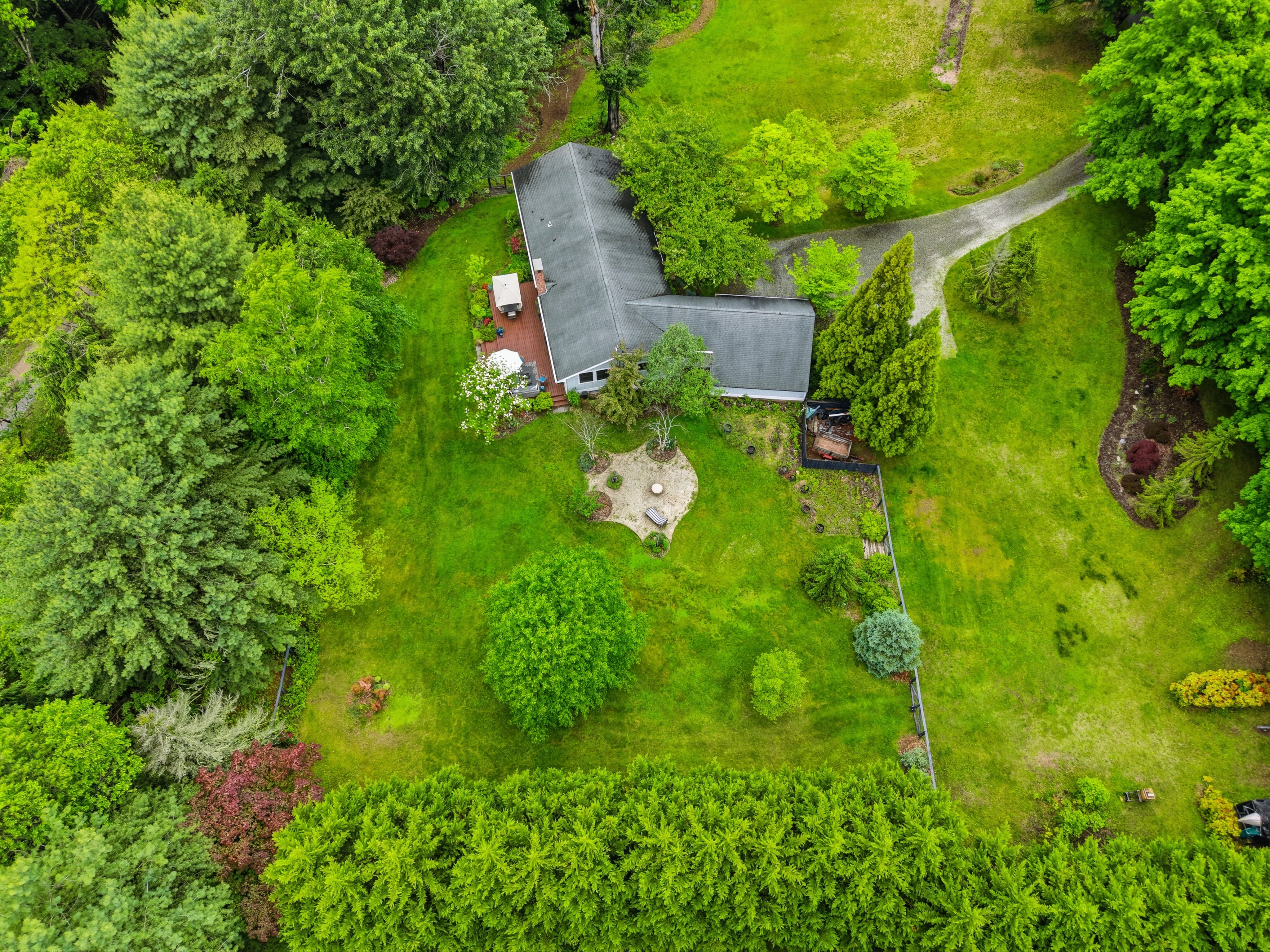 This Charming Ranch is Located in Picturesque Essex - 物件實景