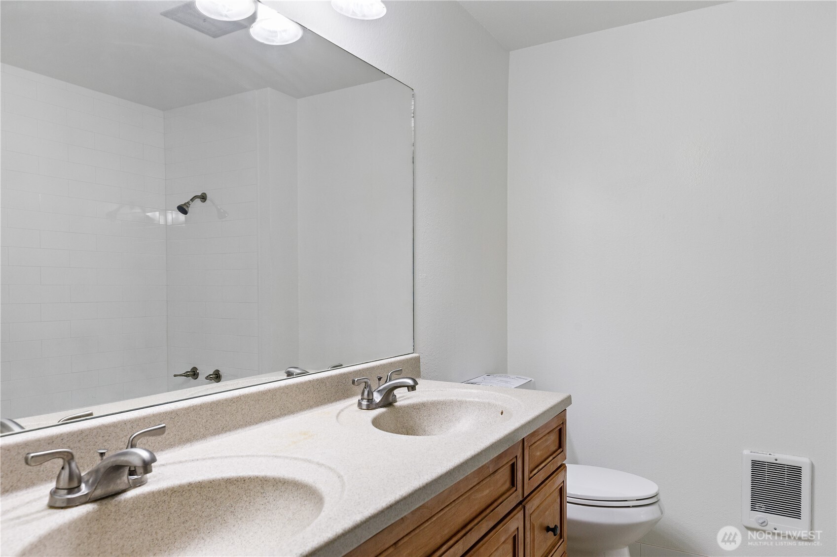 Oak Harbor, Washington, 98277, United States, 3 Bedrooms Bedrooms, ,2 BathroomsBathrooms,Residential,For Sale,1989027