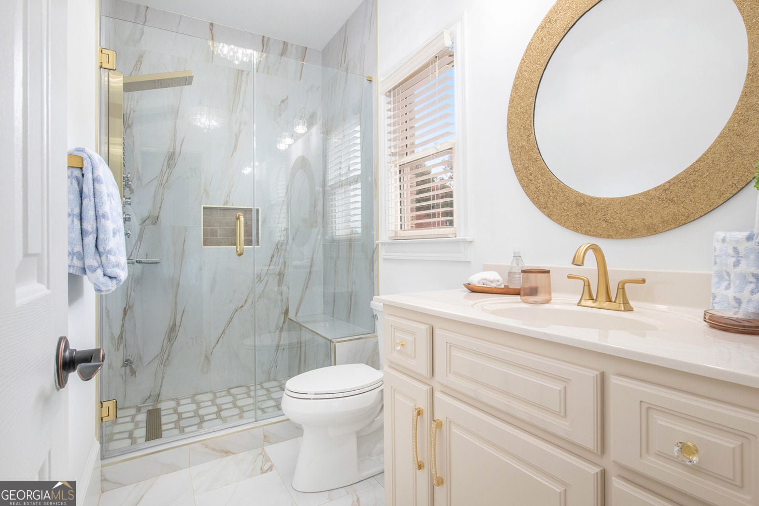 Buford, Georgia, 30519, United States, 7 Bedrooms Bedrooms, ,6 BathroomsBathrooms,Residential,For Sale,1960090