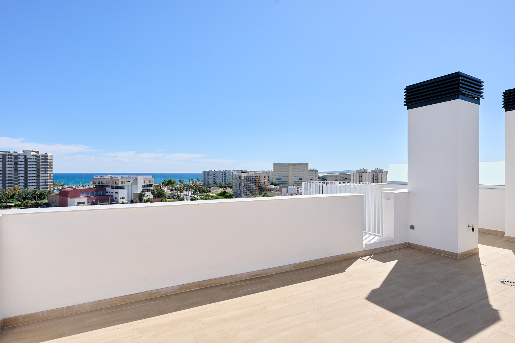  Penthouse with private terrace and sea views in Nou Llevant - 物件實景