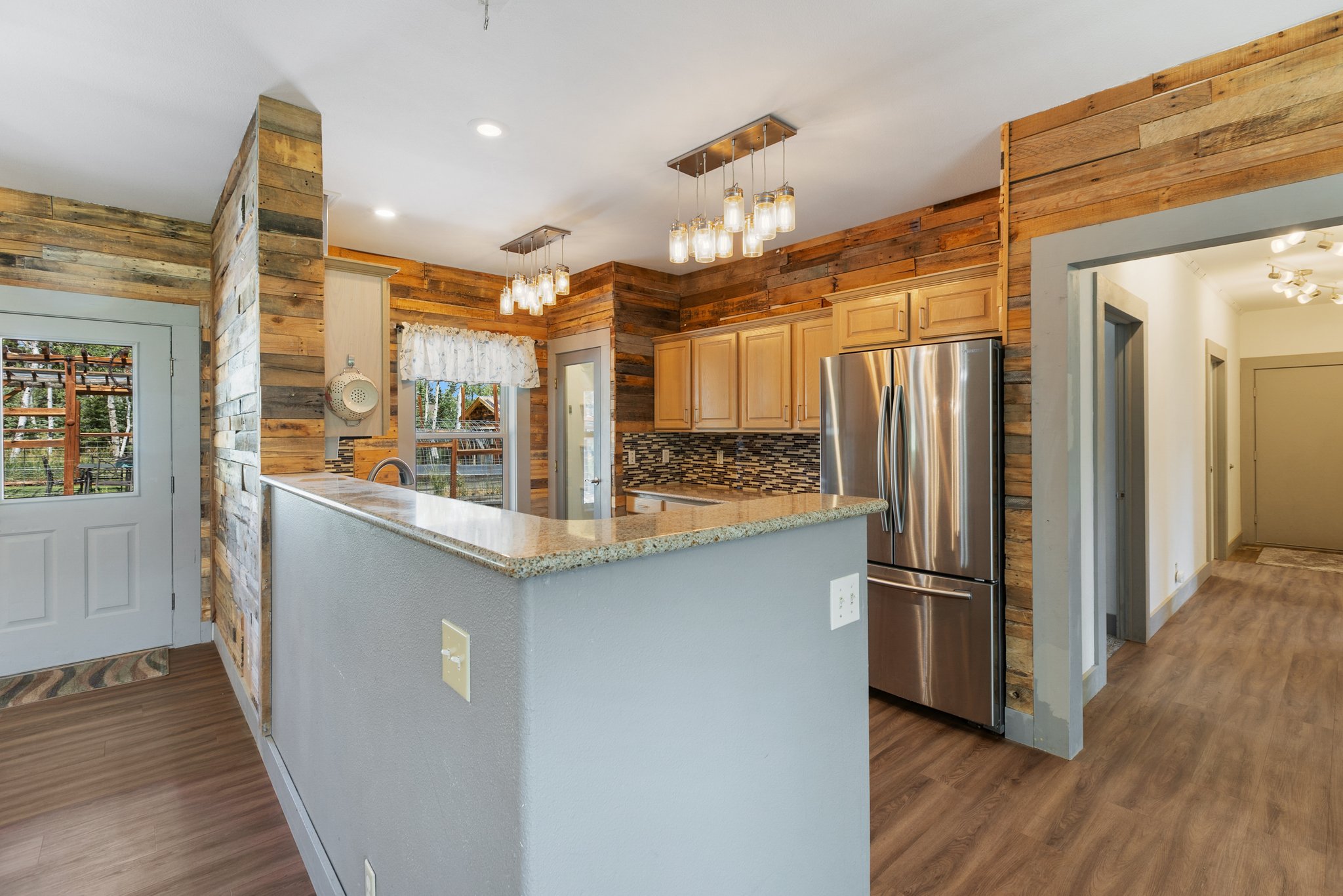 Divide, Colorado, 80814, United States, 3 Bedrooms Bedrooms, ,2 BathroomsBathrooms,Residential,For Sale,1918151