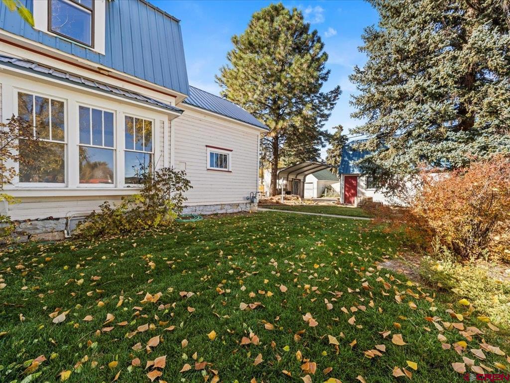 Montrose, Colorado, 81401, United States, 5 Bedrooms Bedrooms, ,1 BathroomBathrooms,Residential,For Sale,1994481