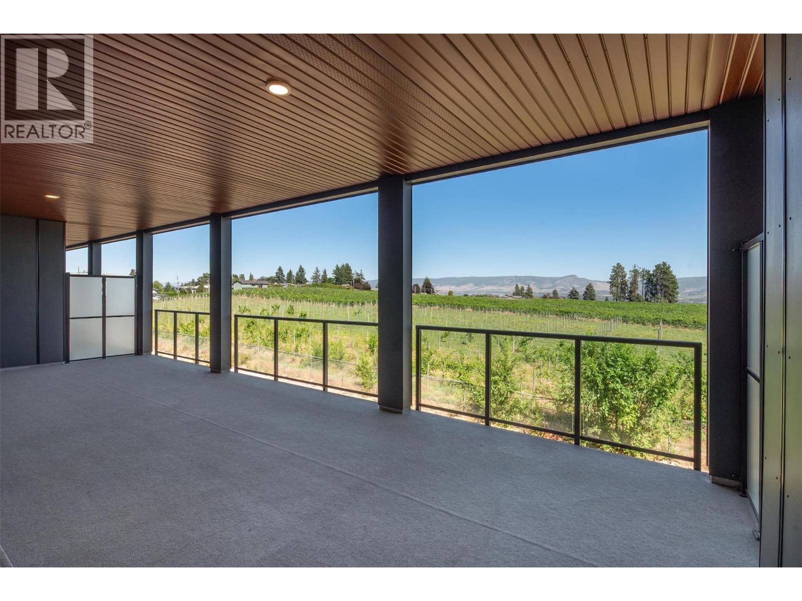 WEST KELOWNA, British Columbia, V1Z 2A9, CA, 2 Bedrooms Bedrooms, ,2 BathroomsBathrooms,Residential,For Sale,1947246