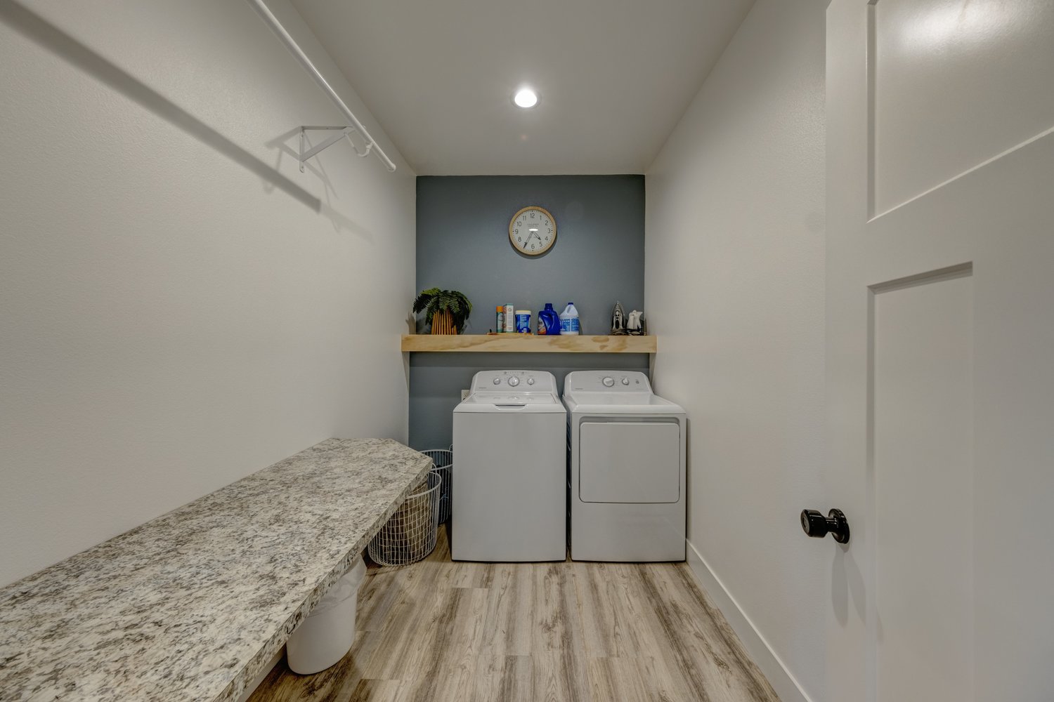 Ranchester, Wyoming, 82839, United States, 4 Bedrooms Bedrooms, ,3 BathroomsBathrooms,Residential,For Sale,1990445