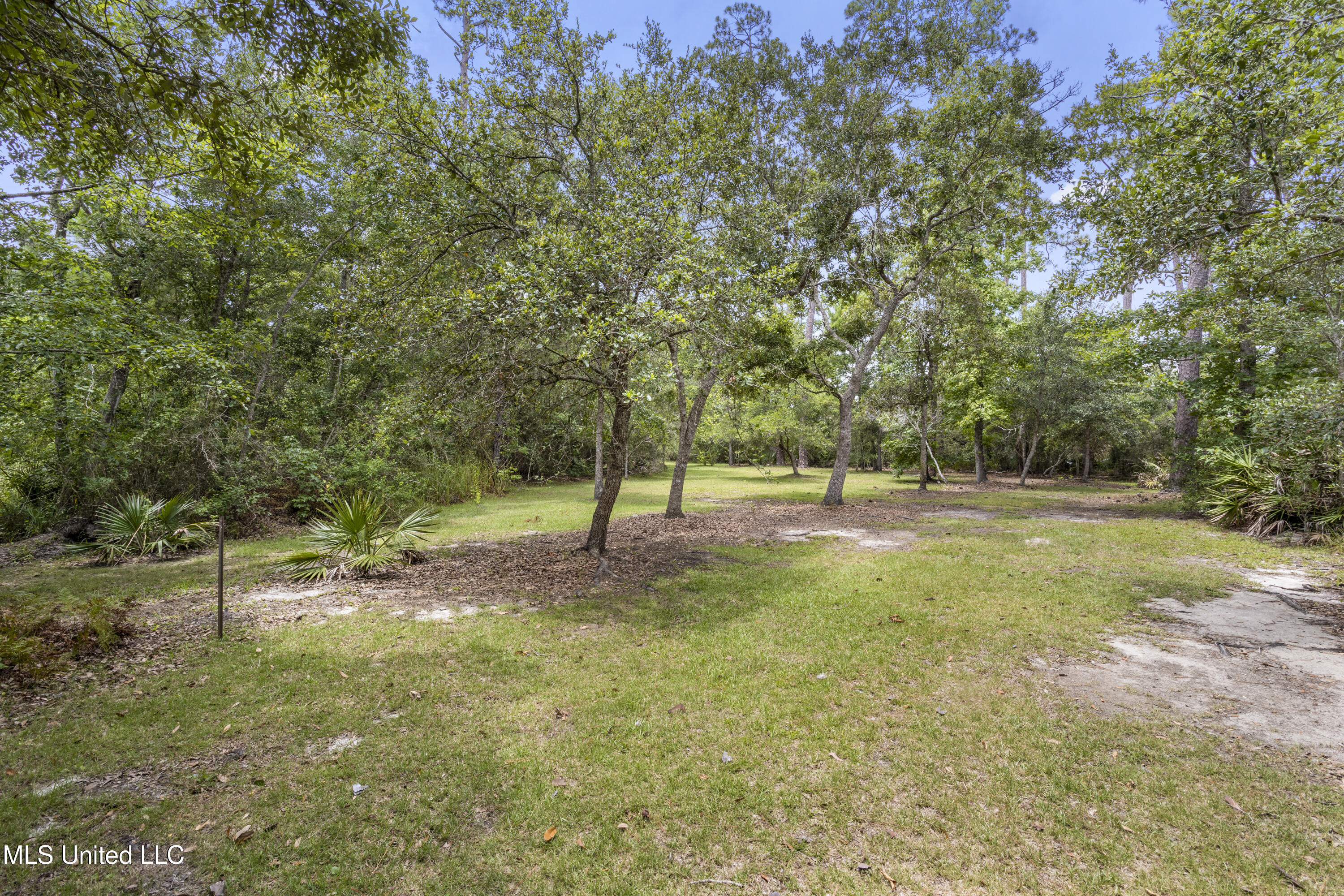 Pass Christian, Mississippi, 39571, United States, 4 Bedrooms Bedrooms, ,3 BathroomsBathrooms,Residential,For Sale,1903520