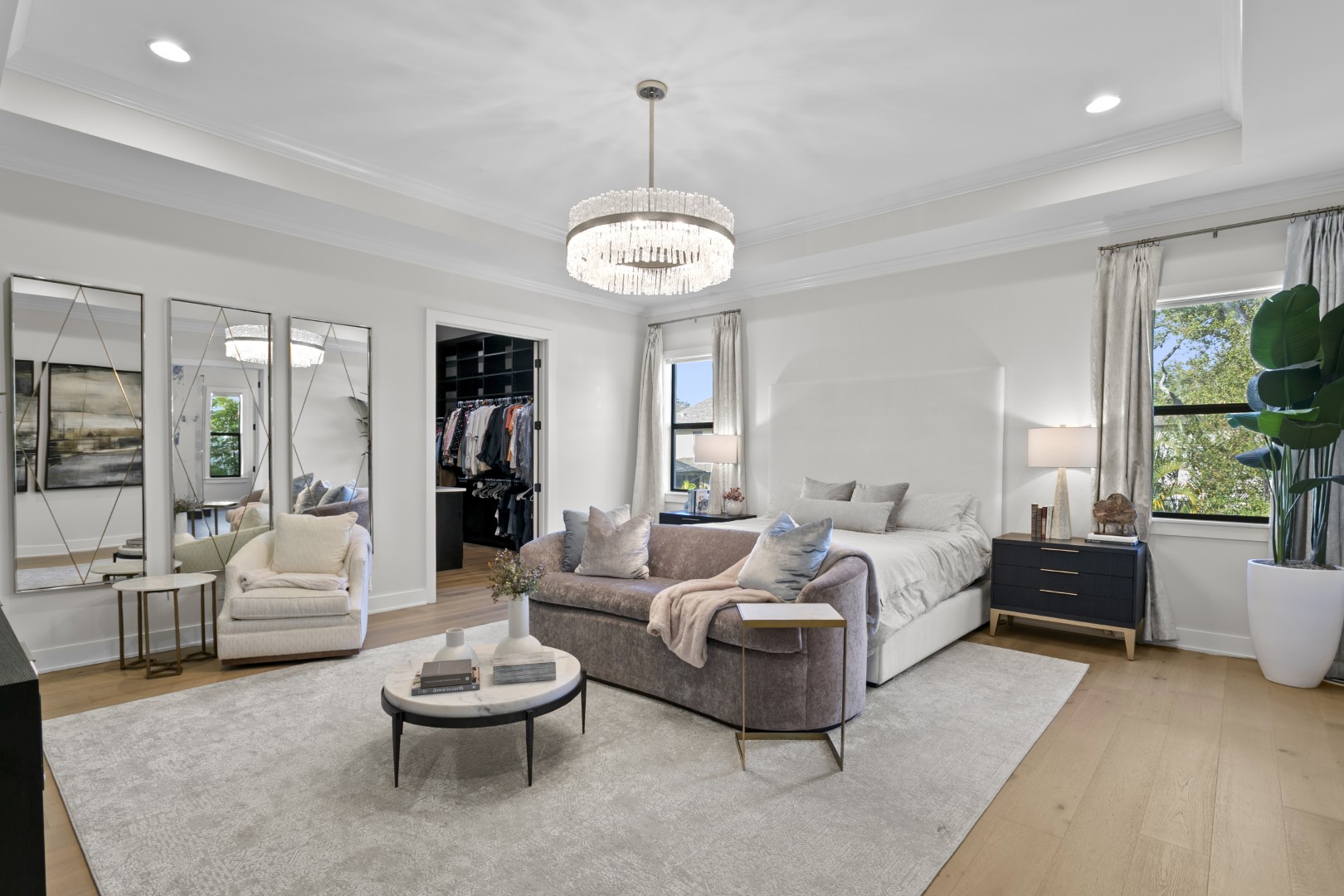 Tampa, Florida, 33609, United States, 5 Bedrooms Bedrooms, ,5 BathroomsBathrooms,Residential,For Sale,2008551