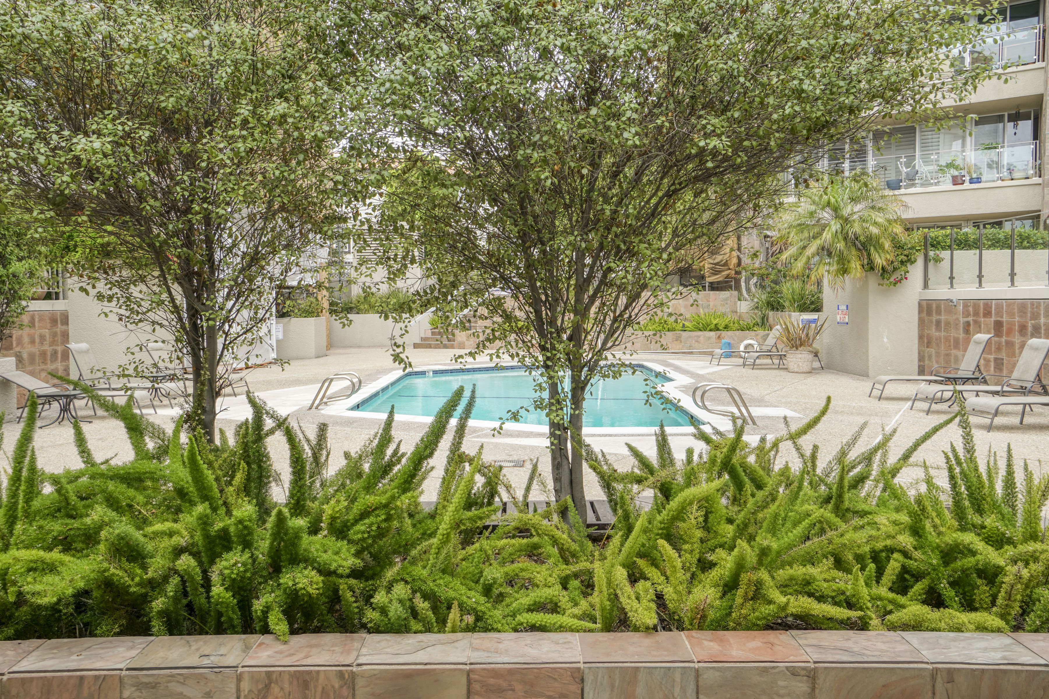  515 Ocean Avenue, 706S - 物件實景