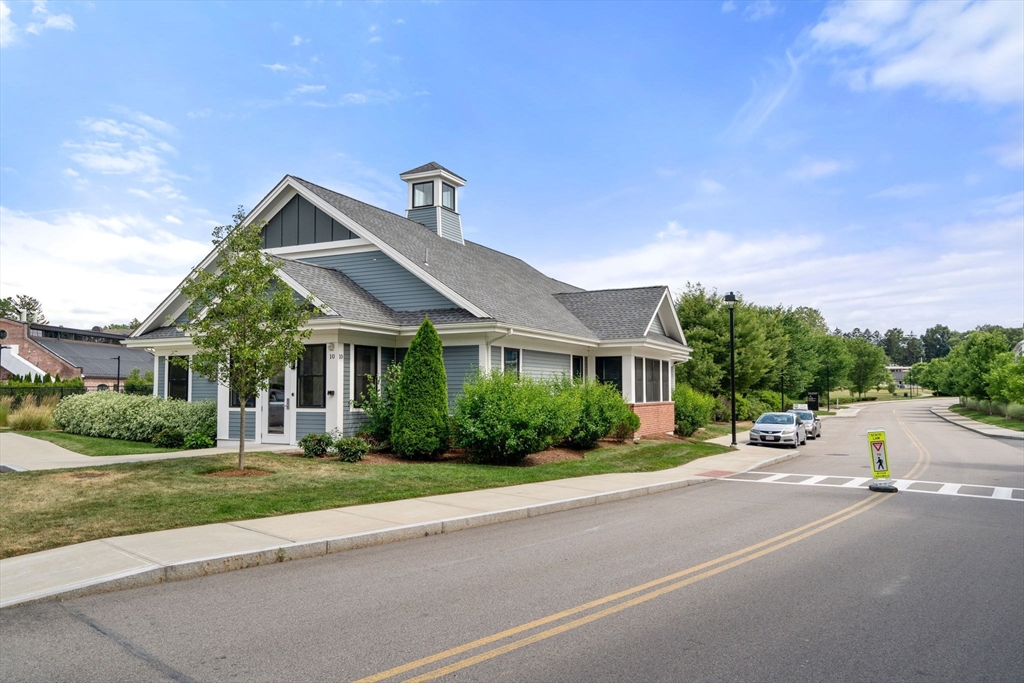 Canton, Massachusetts, 02021, United States, 1 Bedroom Bedrooms, ,1 BathroomBathrooms,Residential,For Sale,1917875