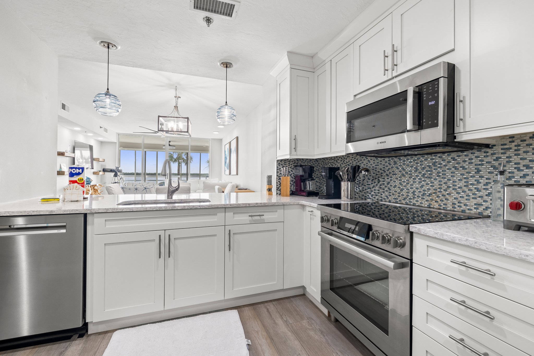 Longboat Key, Florida, 34228, United States, 2 Bedrooms Bedrooms, ,2 BathroomsBathrooms,Residential,For Sale,1851438