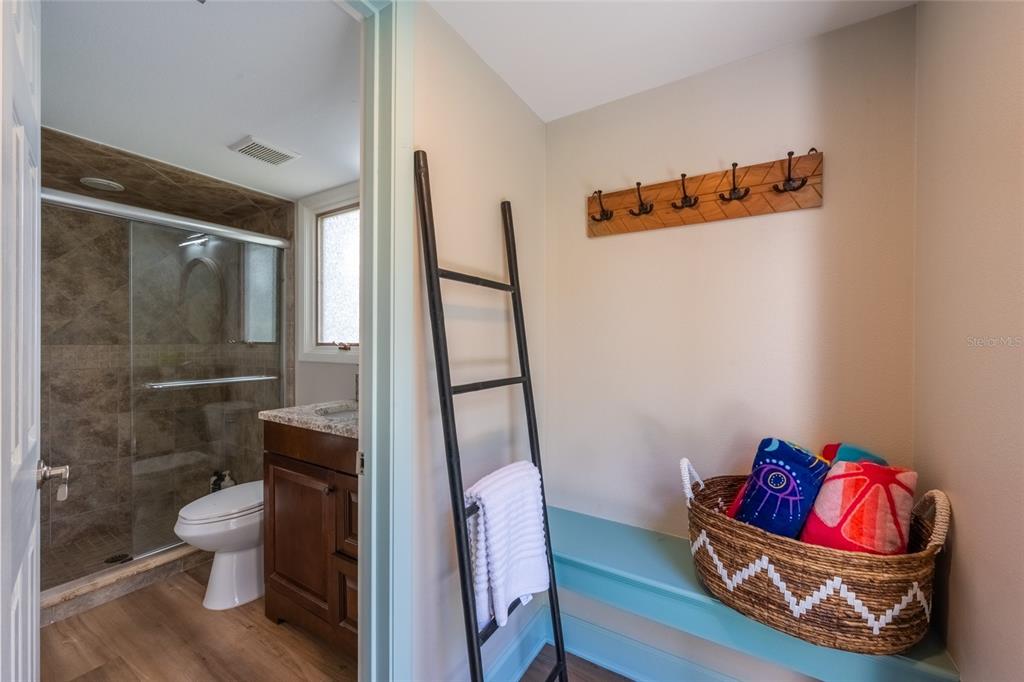 Sarasota, Florida, 34243, United States, 3 Bedrooms Bedrooms, ,4 BathroomsBathrooms,Residential,For Sale,1941793