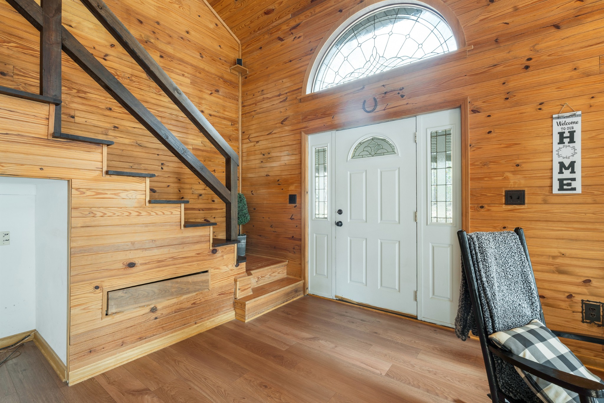 Mc Ewen, Tennessee, 37101, United States, 4 Bedrooms Bedrooms, ,3 BathroomsBathrooms,Residential,For Sale,1982794