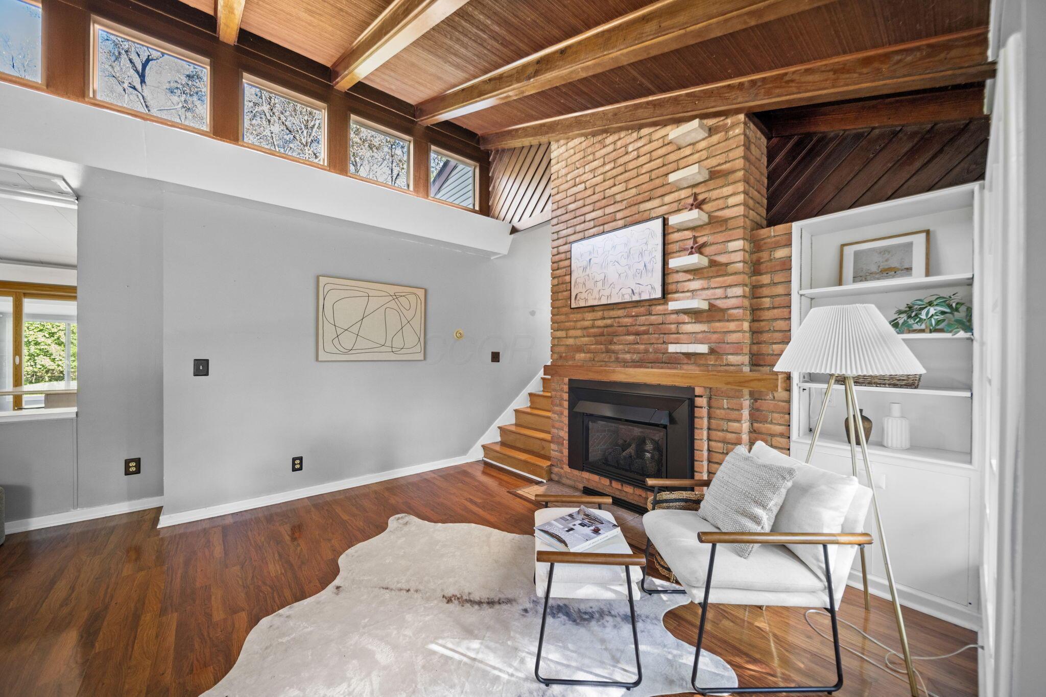 Columbus, Ohio, 43221, United States, 3 Bedrooms Bedrooms, ,4 BathroomsBathrooms,Residential,For Sale,1951333