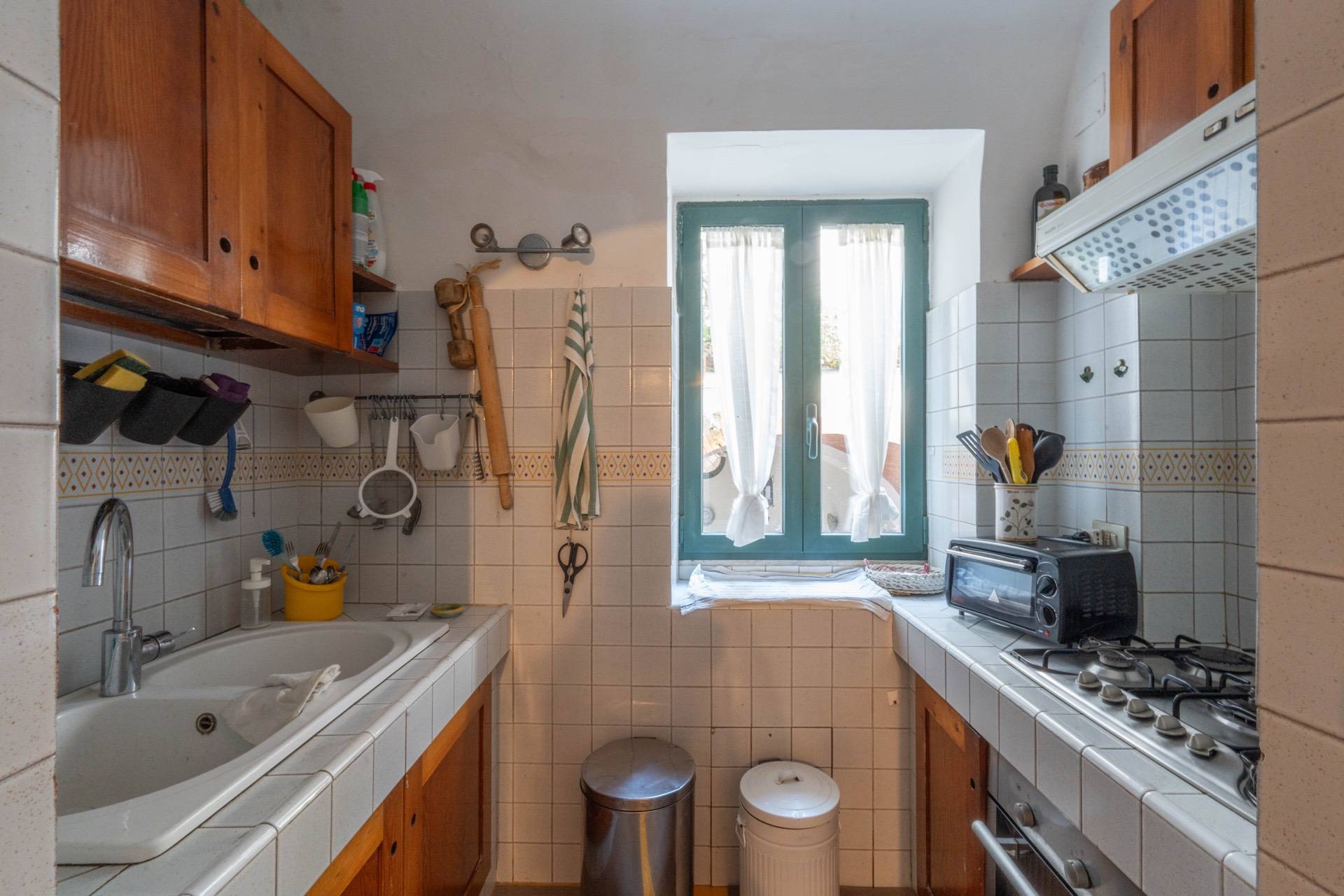 piazza seiano, Vico Equense, Napoli, 80069, IT, 4 Bedrooms Bedrooms, ,4 BathroomsBathrooms,Residential,For Sale,piazza seiano,1629621