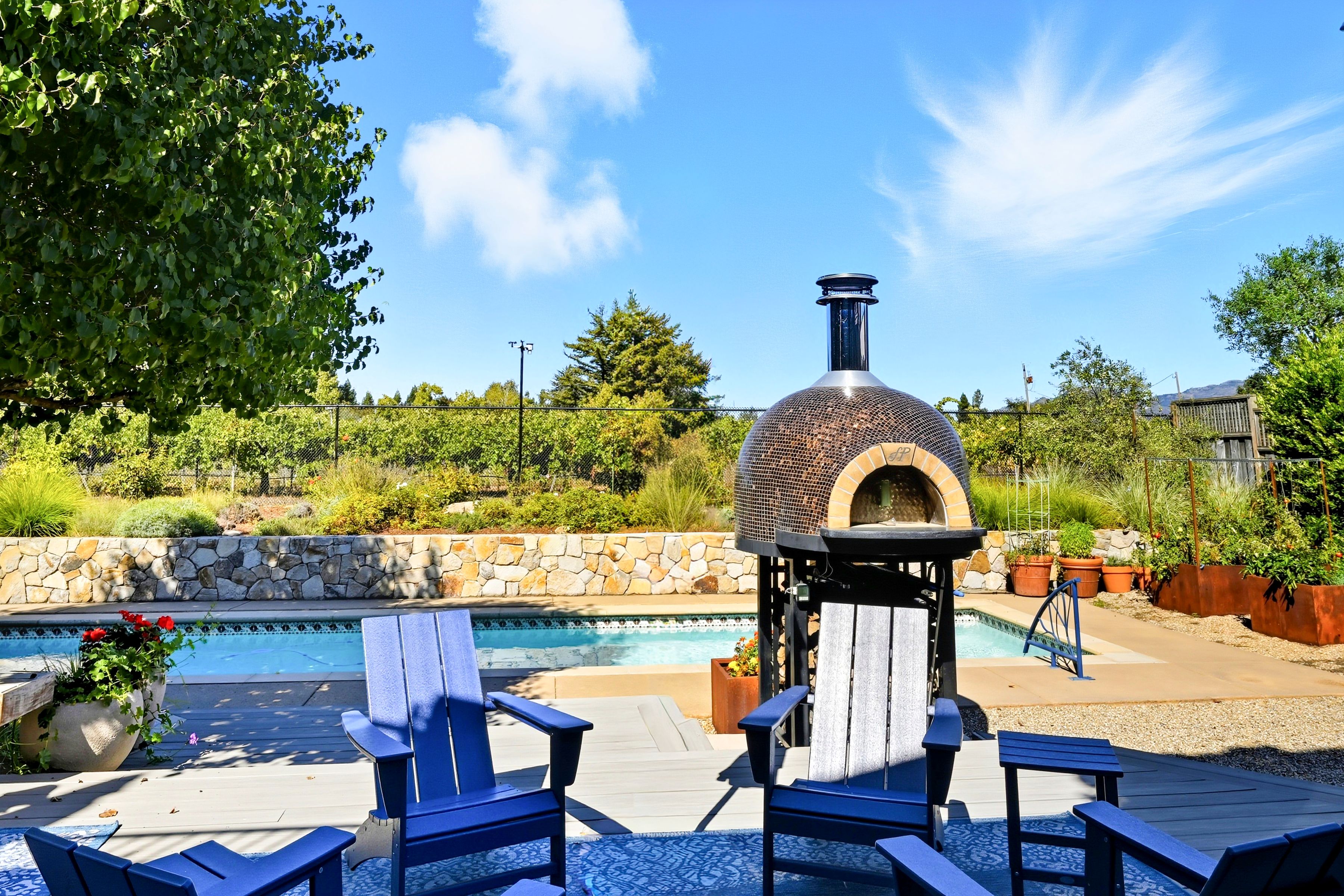  1418 Rosewood Avenue - 物件實景