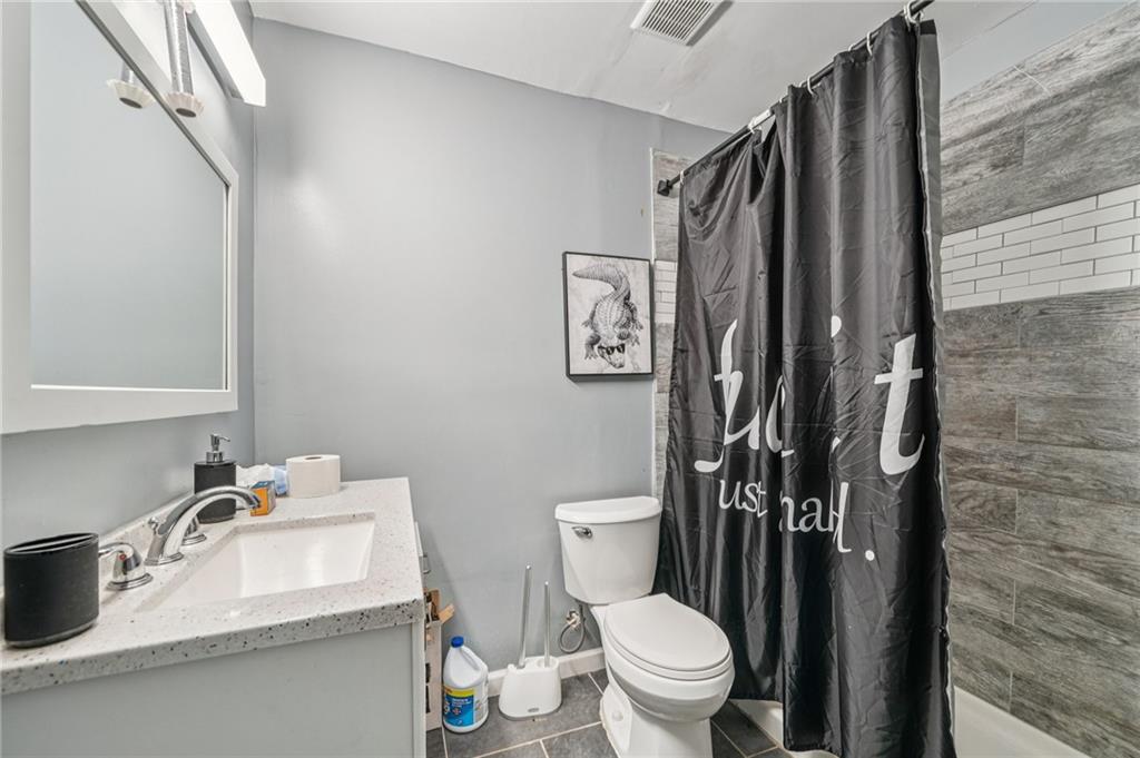 Stockbridge, Georgia, 30281, United States, 5 Bedrooms Bedrooms, ,4 BathroomsBathrooms,Residential,For Sale,1975604