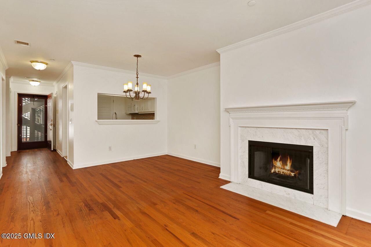 Old Greenwich, Connecticut, 06870, United States, 1 Bedroom Bedrooms, ,2 BathroomsBathrooms,Residential,For Sale,1891729
