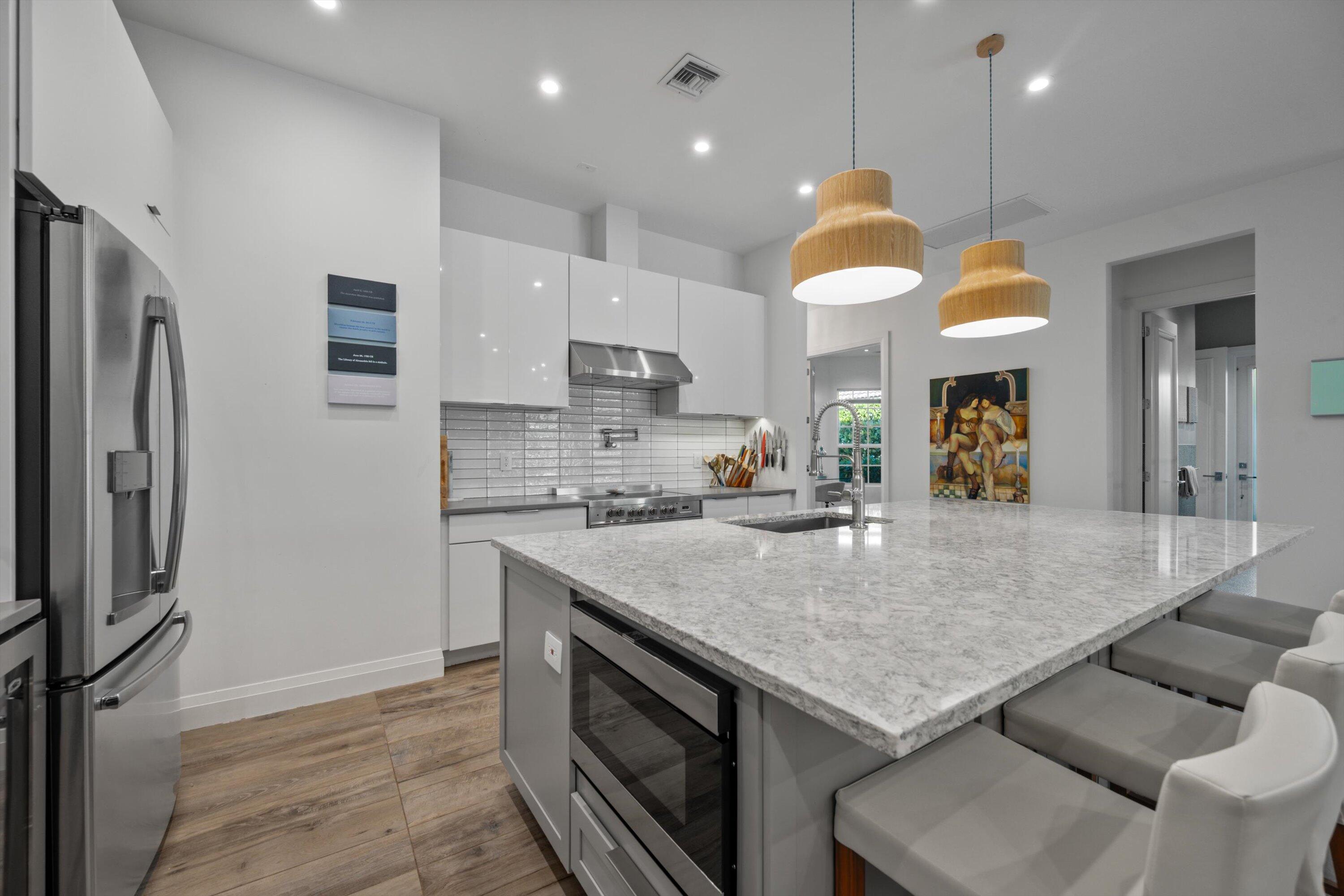 2940 Twin Oaks Way - 物件實景
