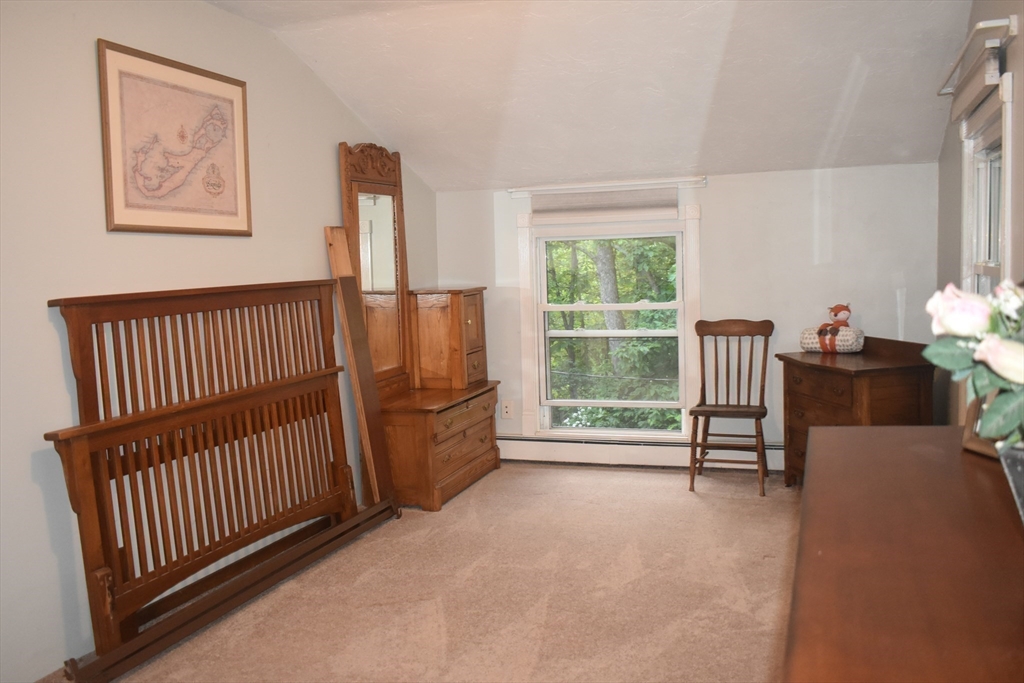 Spencer, Massachusetts, 01562, United States, 5 Bedrooms Bedrooms, ,4 BathroomsBathrooms,Residential,For Sale,1942925