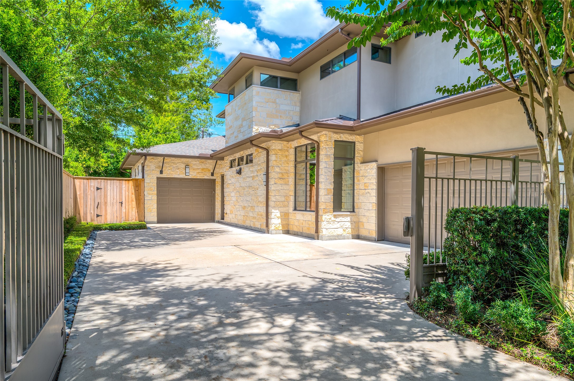  5642 Cedar Creek Drive - 物件實景