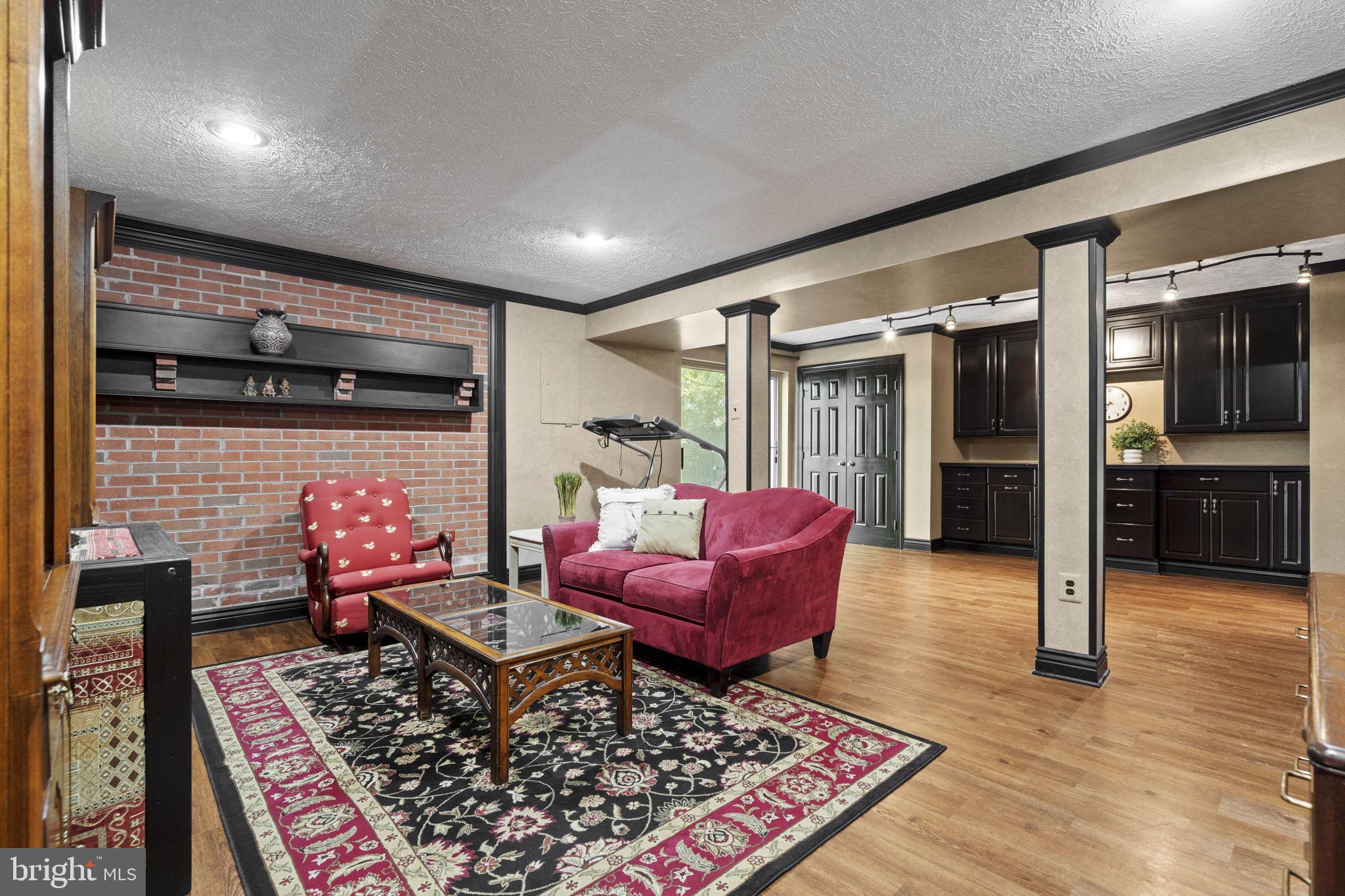 Warrenton, Virginia, 20187, United States, 4 Bedrooms Bedrooms, ,4 BathroomsBathrooms,Residential,For Sale,1976387