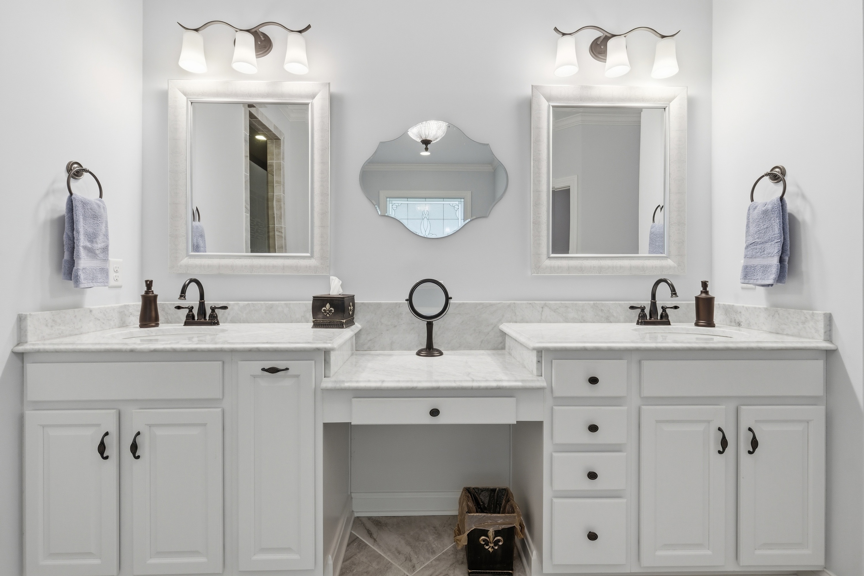  18108 Bellavista Place, Louisville, KY 40245 - 物件實景