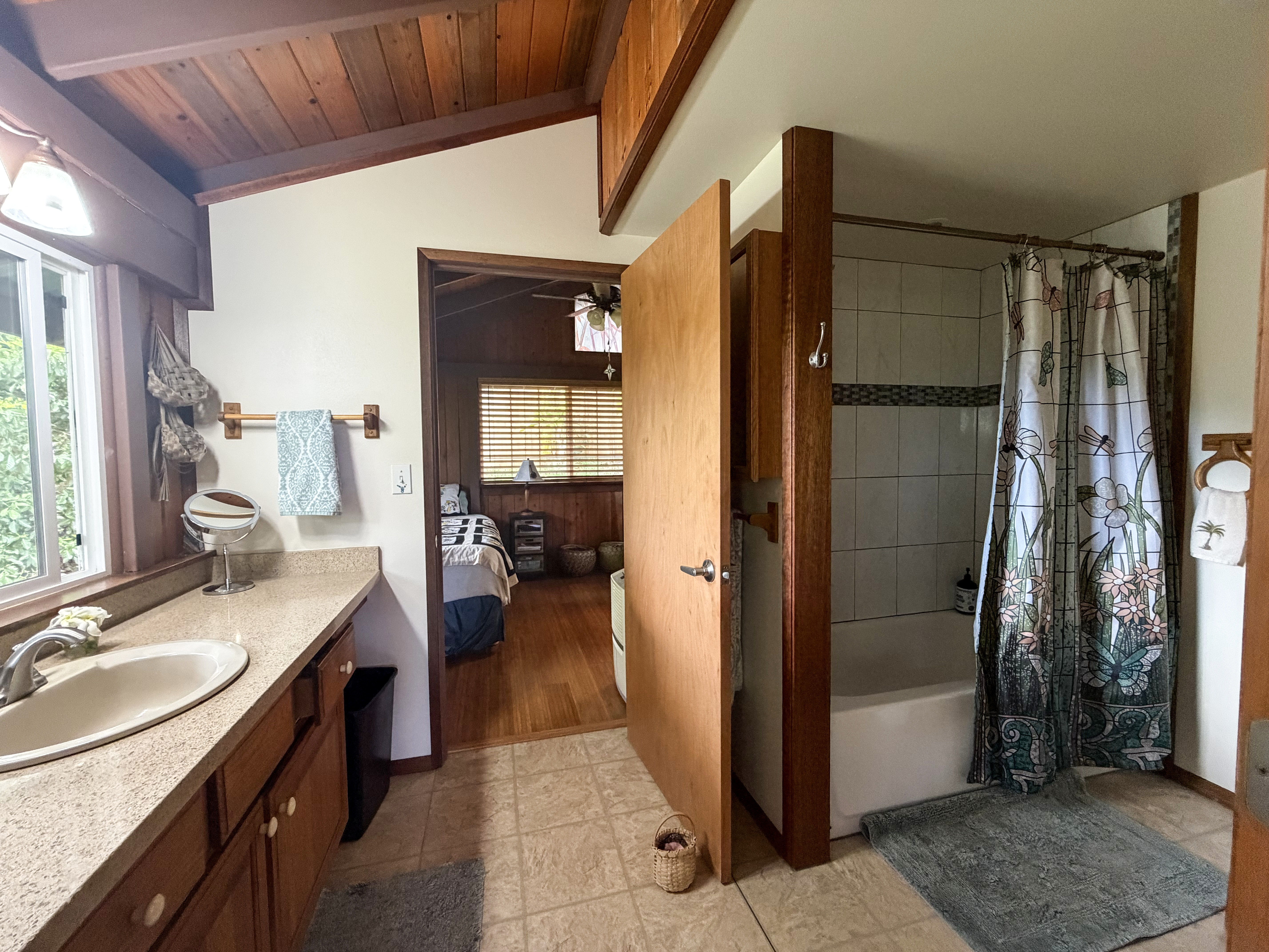 Honokaa, Hawaii, 96727, United States, 2 Bedrooms Bedrooms, ,1 BathroomBathrooms,Residential,For Sale,1992015