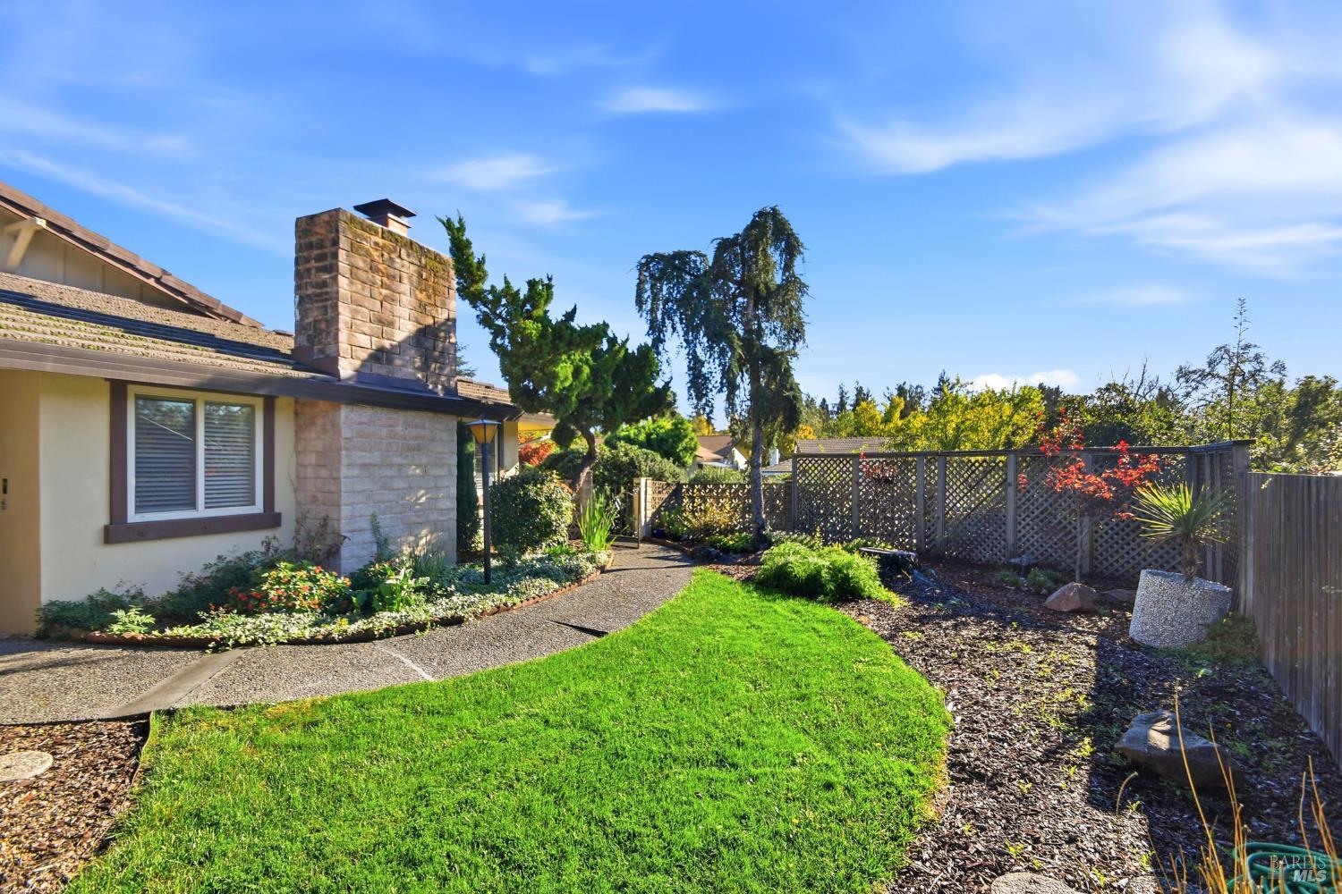 Santa Rosa, California, 95403, United States, 3 Bedrooms Bedrooms, ,2 BathroomsBathrooms,Residential,For Sale,1997144