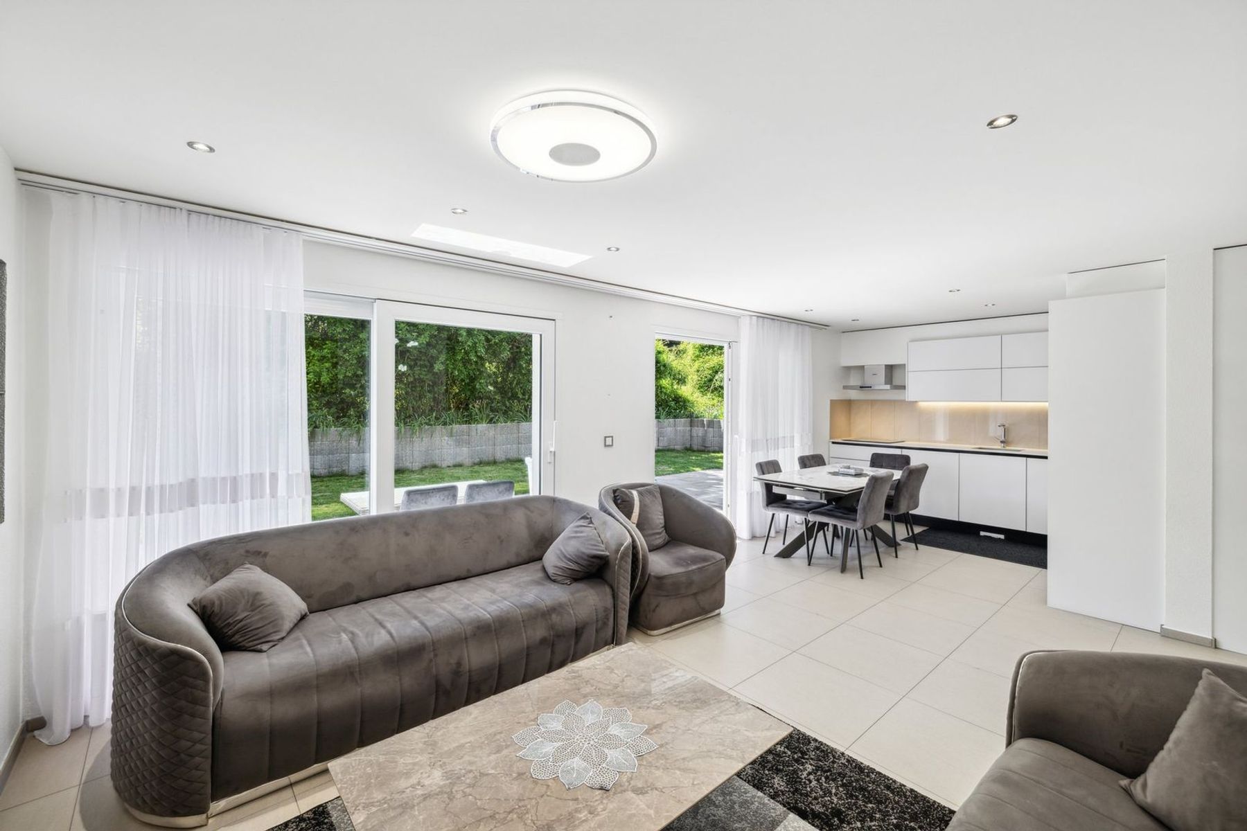  2-family residential property in Charrat - 物件實景