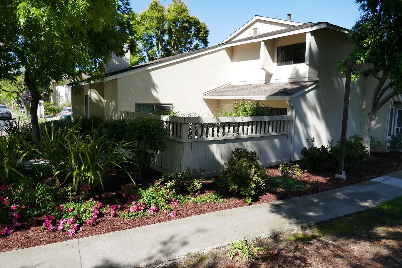 Sunnyvale, California, 94087, United States, 3 Bedrooms Bedrooms, ,2 BathroomsBathrooms,Residential,For Sale,1739915