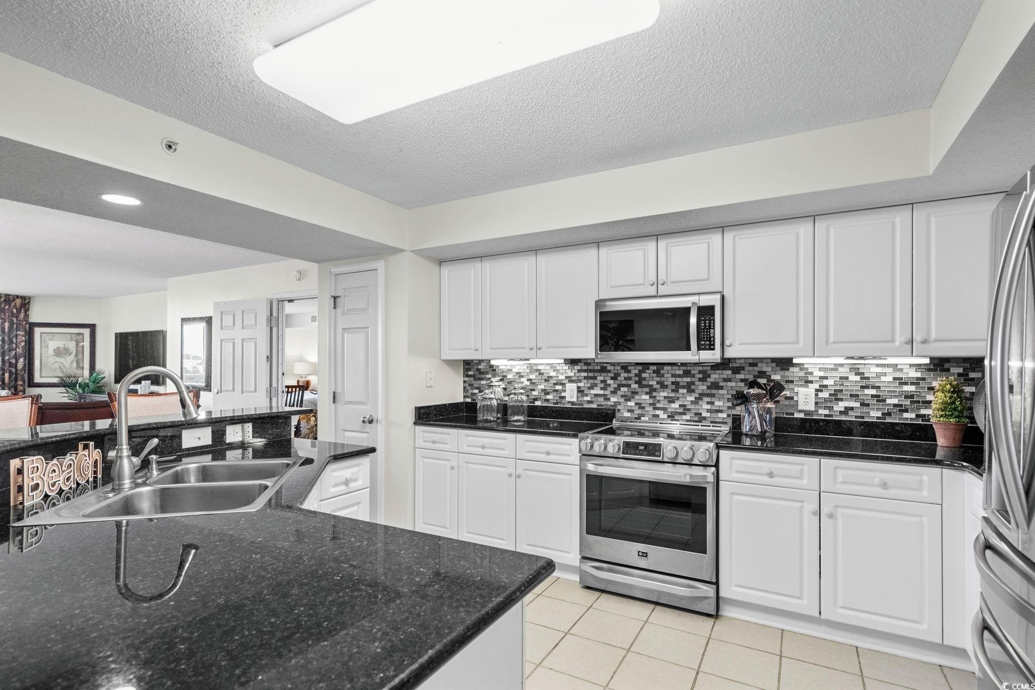 North Myrtle Beach, South Carolina, 29582, United States, 4 Bedrooms Bedrooms, ,4 BathroomsBathrooms,Residential,For Sale,1978071