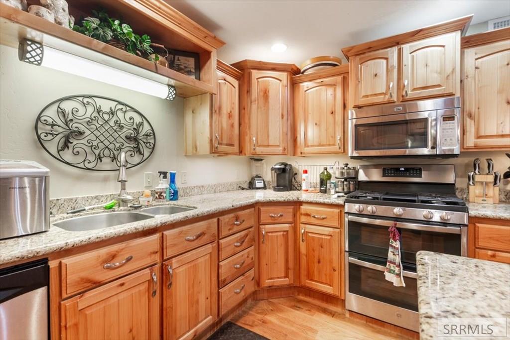 ISLAND PARK, Idaho, 83429, United States, 5 Bedrooms Bedrooms, ,5 BathroomsBathrooms,Residential,For Sale,1980298