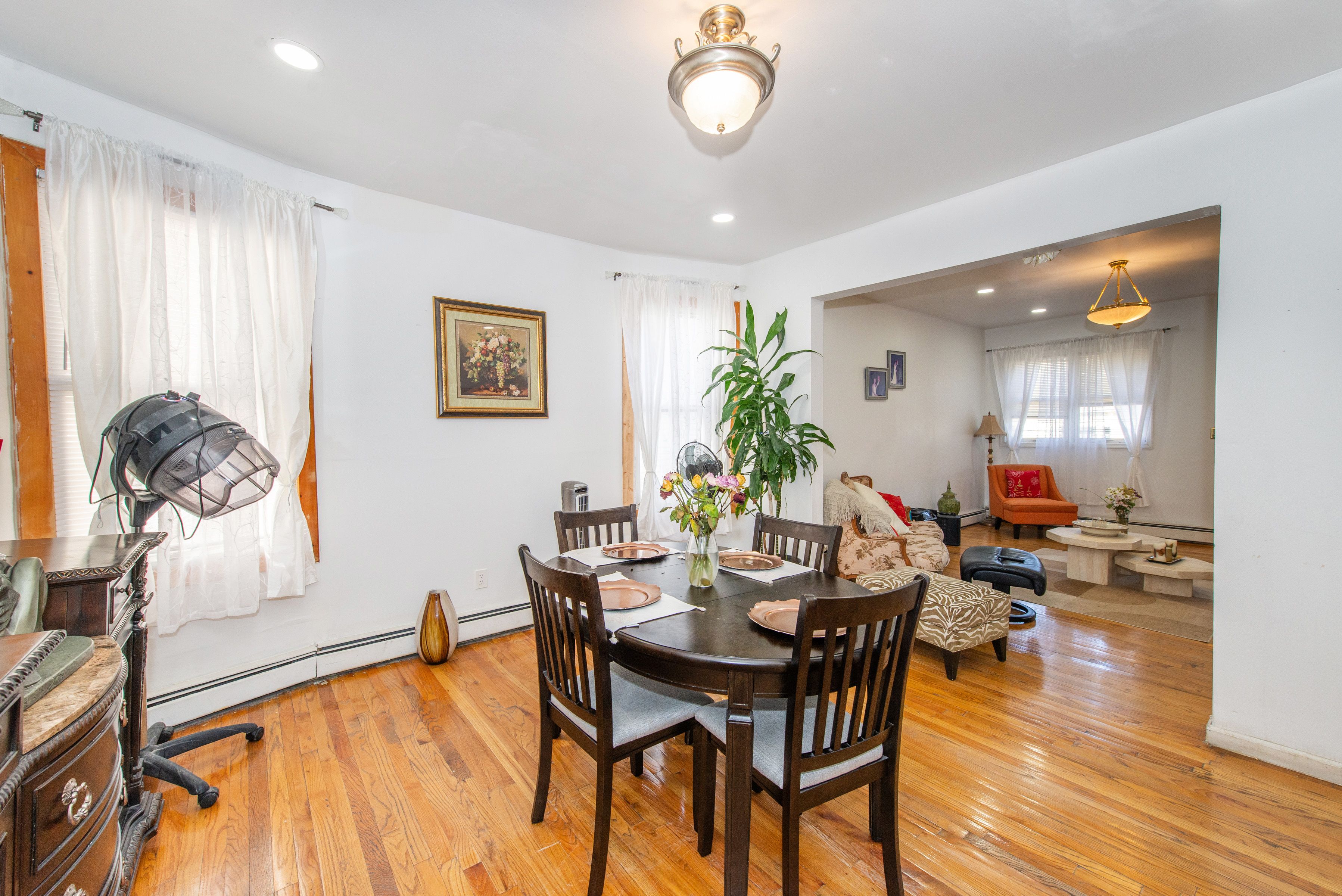 Newark City, New Jersey, 07112, United States, ,3 BathroomsBathrooms,Residential,For Sale,1982998